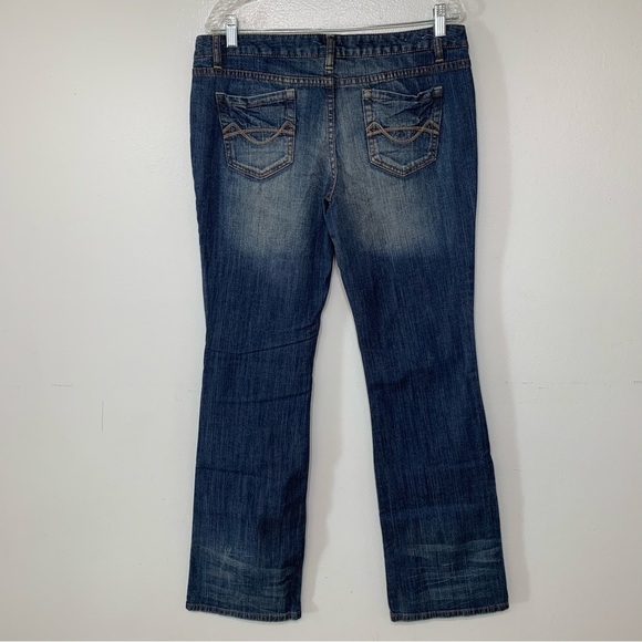 Mossimo Dark Wash Distressed Bootcut Jeans Size 15L - Picture 2 of 7